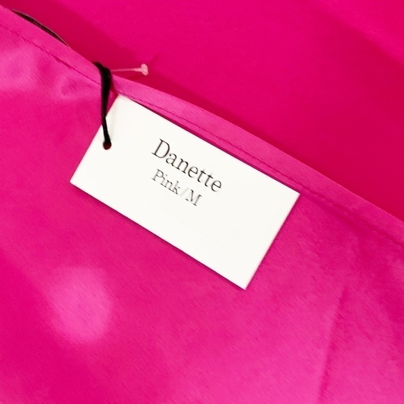 NONchalant Danette Satin Sleeveless Mini Dress Size Medium - Picture 10 of 11